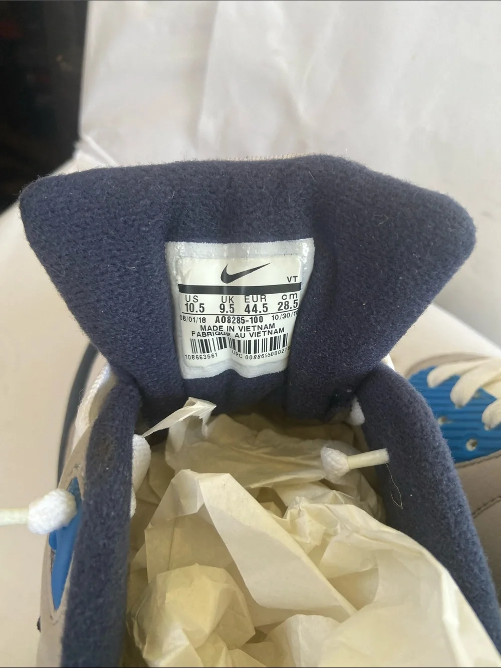 Nike Air Max Light/  WMS Size 10.5/ No Box